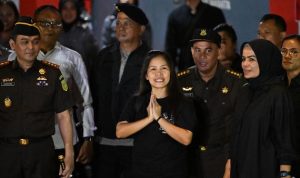 semringah-mary-jane-tinggalkan-lapas-pondok-bambu-pulang-ke-filipina-2_169